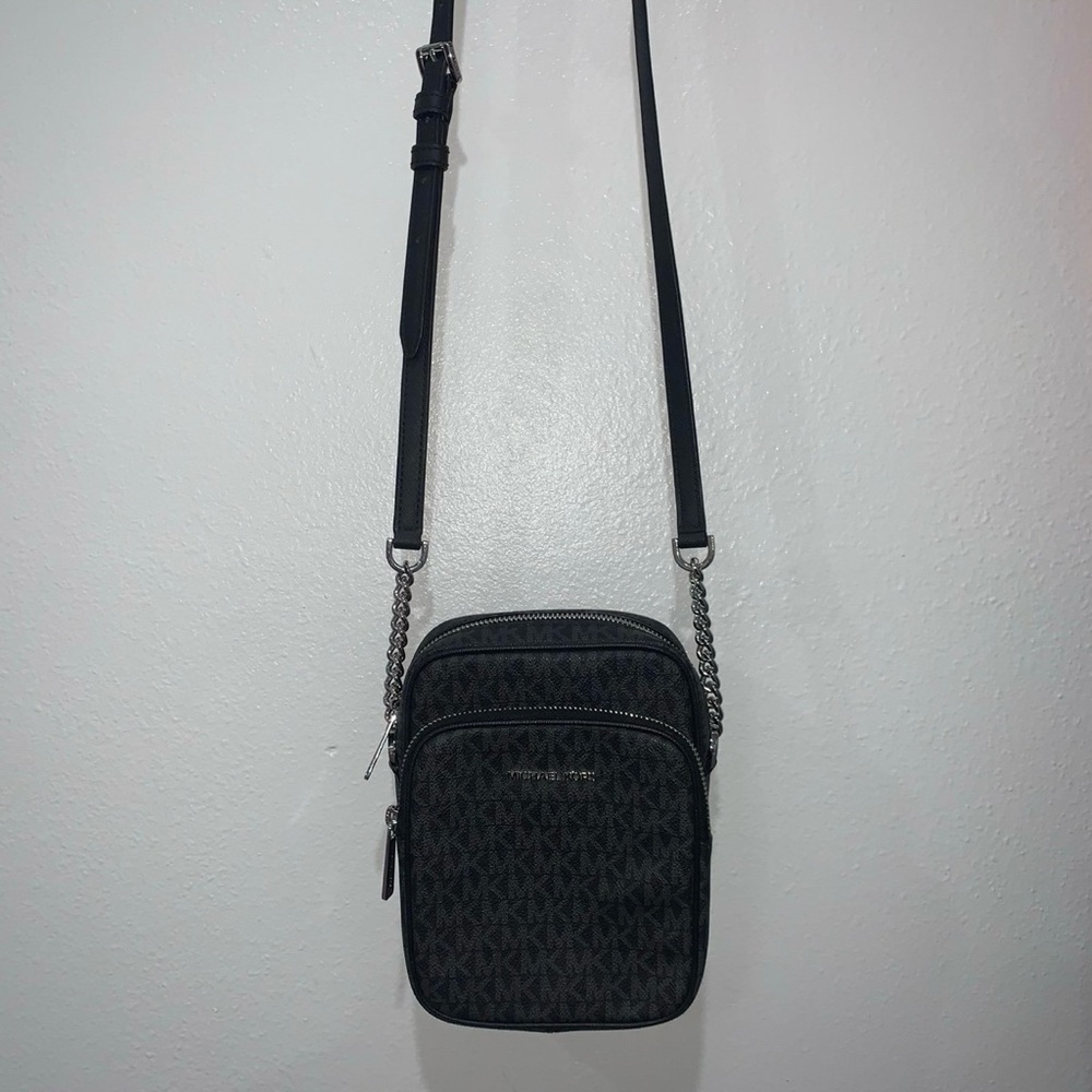 MICHAEL KORS Jet Set Travel Medium Logo Crossbody Bag